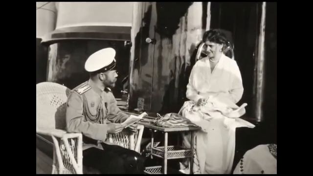 Их светлые лики. Царица Александра о семейной жизни смотреть онлайн