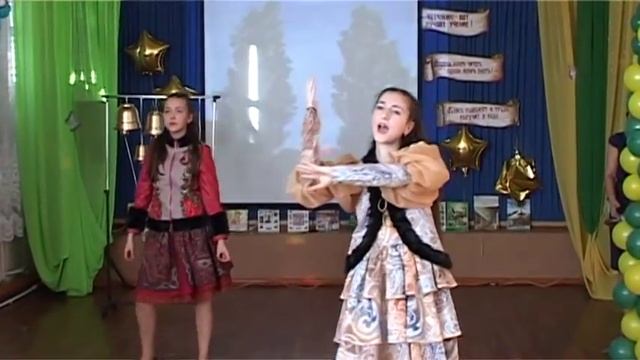 Жестовое пение - Лаура Саргсян и Кристина Дубровина - Моя Россия смотреть онлайн