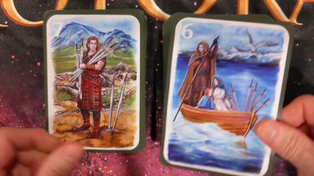 Fantastic Myths and Legends Tarot - Unboxing and first look! смотреть онлайн