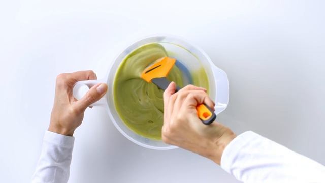Tupperware Белый шоколад с муссом из авокадо смотреть онлайн