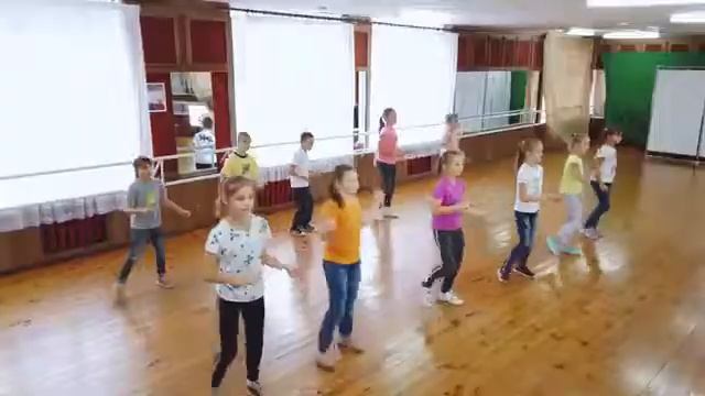 Двигайся замри танцы для детей смотреть онлайн