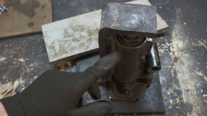 Удобное перемещение станка - низкоподхватный гидравлический домкрат из бутылочного своими руками