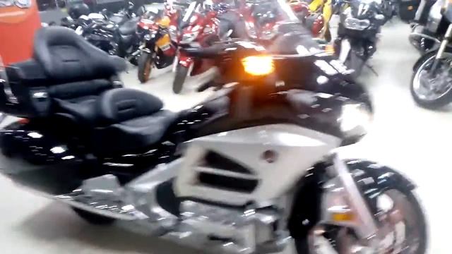 Мотоцикл HONDA GL1800 GOLDWING (NAVI,ABS) арт.U75810 мотосалон Мегамото смотреть онлайн