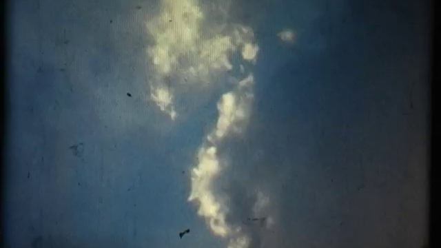 Пляж или горы? (немой) смотреть онлайн