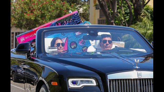 Simon Cowell fills his $500,000 Rolls Royce Phantom with Toys смотреть онлайн