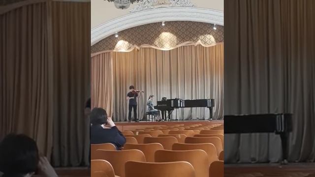 И.Бах. Лярго из сонаты до мажор для скрипки соло. смотреть онлайн