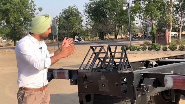 India's first 6x2 31T GVW 10 wheeler truck , Tata Signa 3118.T смотреть онлайн