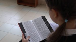 Поздравление девчонок с 8 марта от мальчишек 5Е класса. 2024.