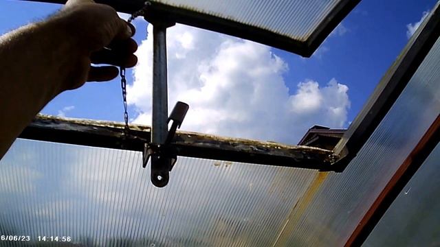 Фрамуги или форточки для теплицы.