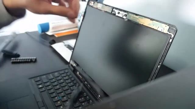 Laptop screen replacement / How to replace laptop screen [Dell Latitude 5480] смотреть онлайн