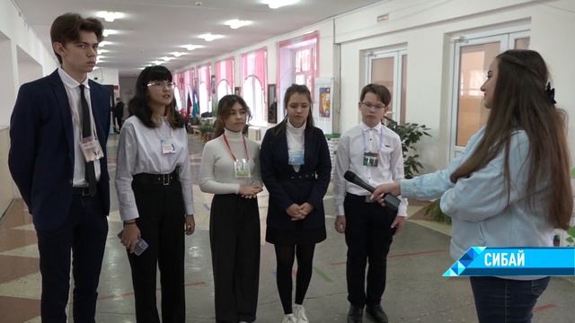 Школьники 12 школы голосуют за проекты по улучшению своей альма-матер. смотреть онлайн