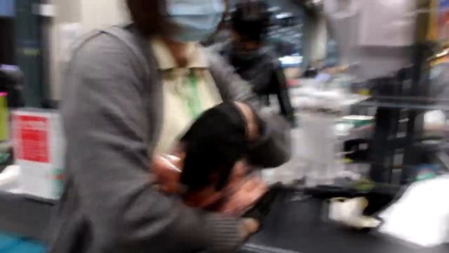 БЕСПЛАТНЫЕ СОСИСКИ В МАГАЗИНЕ| ЕДА ЗА 0 РУБЛЕЙ| БЕСПЛАТНАЯ ПРОСРОЧКА В РОССИИ| Ч.3 смотреть онлайн