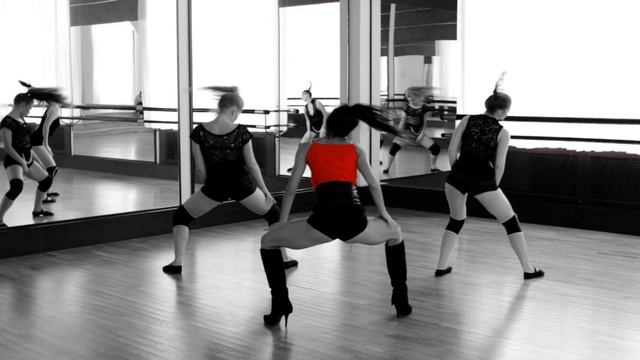 СТРИП-ПЛАСТИКА / STRIP-DANCE CHOREOGRAPHY SARAH CONNOR - UNDER MY SKIN смотреть онлайн