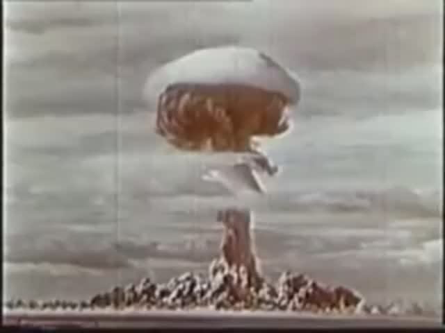 Ядерное оружие и его поражающие факторы (CCCP).mp4