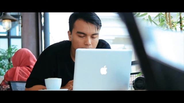 Discover Surakarta (2016) смотреть онлайн