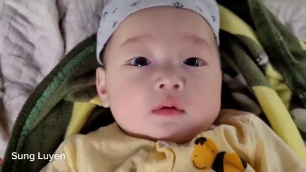 200 Days: The Life of a 16-Year-Old Single Mother - Building a House, Gardening & Raising Children