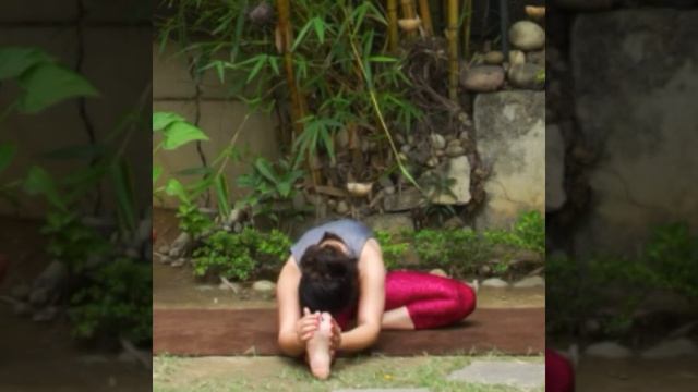 Maha Mudra Asana (Great Gesture Pose)| How to do Maha Mudra Asana ?| Yoga with Anupriya| #shorts ?? смотреть онлайн