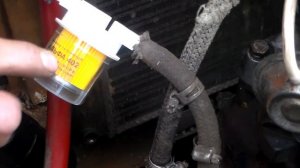 Как закачать бензин в бензонасос из бака при его замене .