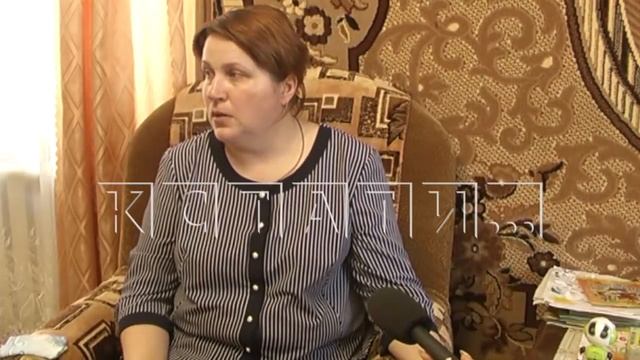 Отец, не видевший брошенного ребенка - отсудил его у приемных родителей и пытается отобрать смотреть онлайн