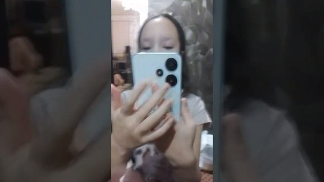 новый телефон с наушниками? смотреть онлайн