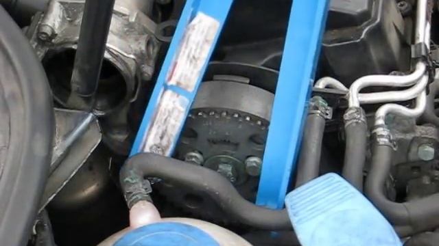 How to adjust camshaft timing on a TDI PD pumpe duse 1.9L engine (VW and Audi) смотреть онлайн