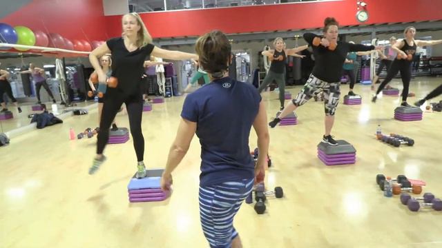 Cathe Friedrich's Leg Day Live Workout смотреть онлайн