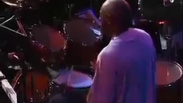 Steve Ferrone N.R. David Garfield - Carol Steele - Jeff Golub - Lincoln Goines 97.m4v смотреть онлайн