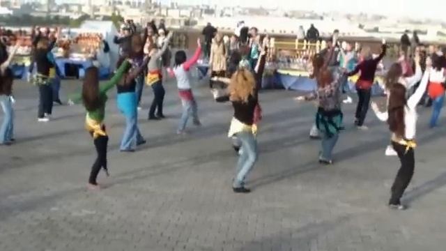 FLASHMOB BELLYDANCE IN MOSCOW 2012 смотреть онлайн