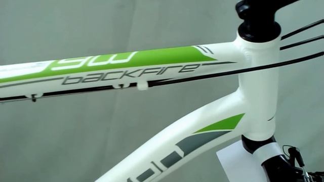 Поїздка в стилі: Огляд велосипеда Centurion Backfire M6, MTB Matt White смотреть онлайн