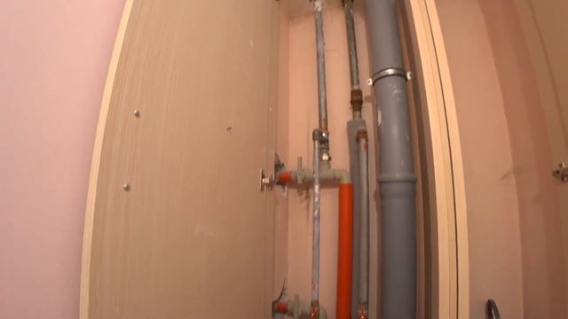 Посудомойка в ванной комнате..... смотреть онлайн