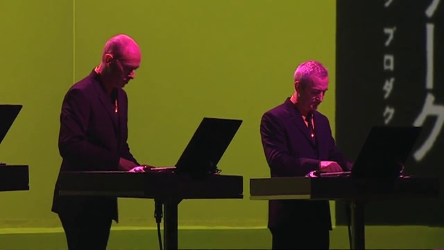 Kraftwerk // Pocket Calculator - Dentaku (live) [HD] смотреть онлайн