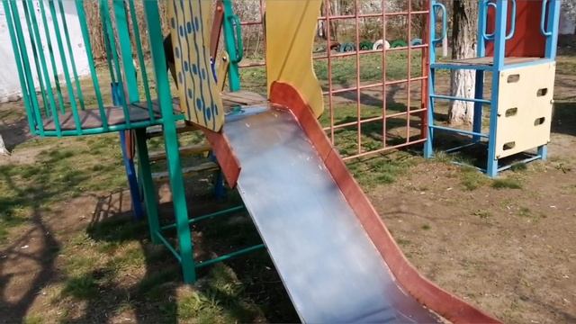 Деревенские будни, вылупляются цыплята смотреть онлайн