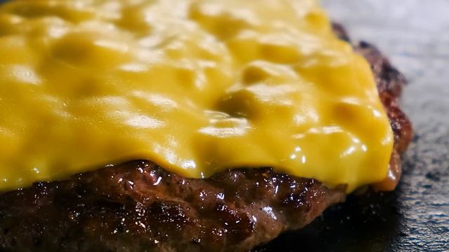 Cooking With Volk | Alexander Volkanovski And Hasbulla Create SMASH Burgers