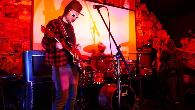 'Serve The Servants' / 'Scentless Apprentice' - NIRVARDY (Nirvana homage) смотреть онлайн