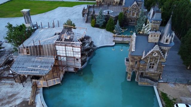Полет над Замком Гарибальди - Garibaldi Castle смотреть онлайн