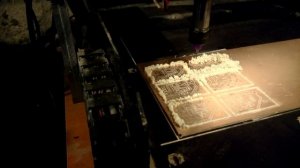 Вырезание печатных плат из заготовки стеклотекстолита на чпу