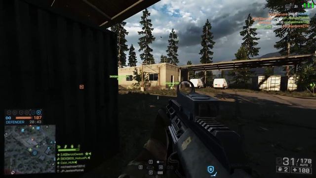 Me, myself and an AUG A3 смотреть онлайн