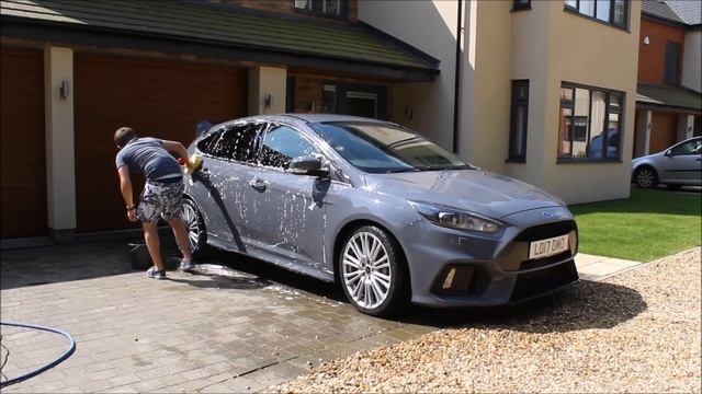 Ford focus RS Stealth Grey gets a much needed clean!! смотреть онлайн