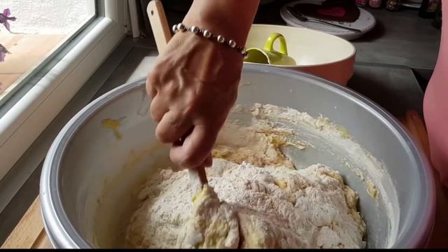 ПАСХА Пасхальный КУЛИЧ 2021/ПОДРОБНЫЙ Проверенный РЕЦЕПТ/Сделано с любовью для ДОЧЕРИ DAVIDOVNA PRO смотреть онлайн