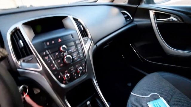 Opel Astra J 5d | Presentation | Build quality test | Space test смотреть онлайн