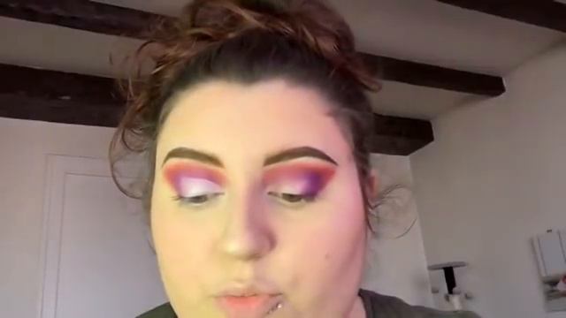 CRASH TEST MAKEUP REVOLUTION + TUTO смотреть онлайн