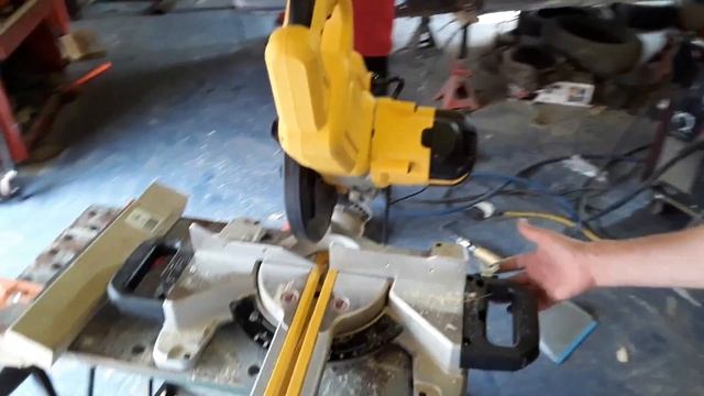 Dewalt DWS 744 - GB Slide Mitre Saw