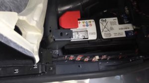 Mercedes-Benz GLE 300d Battery Replacement: How to do it step-by-step