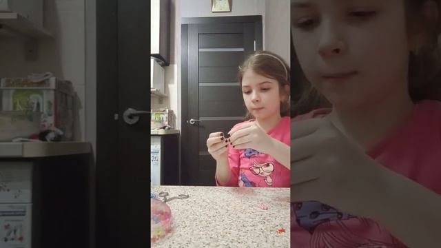 как сплисти колечко из бисера Розова красный цветок смотреть онлайн