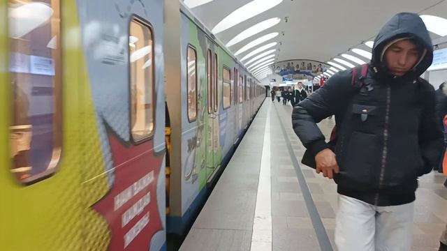 Тематический состав «Поезд Безопасности» отправляется со станции Отрадное смотреть онлайн