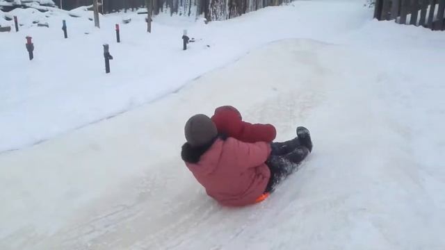 Ледяная горка на участке смотреть онлайн