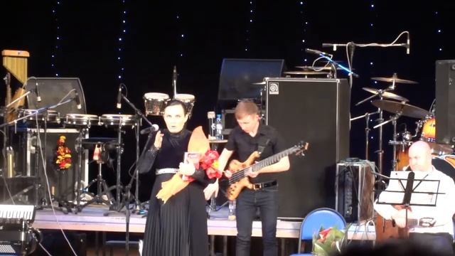 "Папа, нарисуй", "Шопен" - Е.Ваенга (Красногорск - 13.05.13) смотреть онлайн