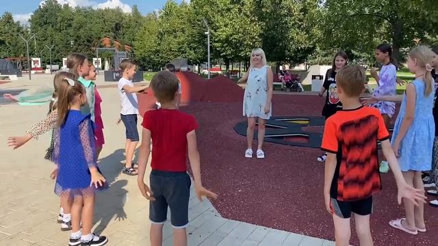 Развлекательная программа «Игры и забавы нашего детства»