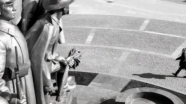 "10 ЛЕТ НАЗАД"... (Фото - Игоря Лаптева (Харьков), музыка -Светланы Козловой (Flaer Smin)) смотреть онлайн