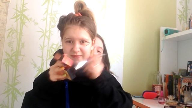 Макияж не своими руками| Not my hands challenge смотреть онлайн